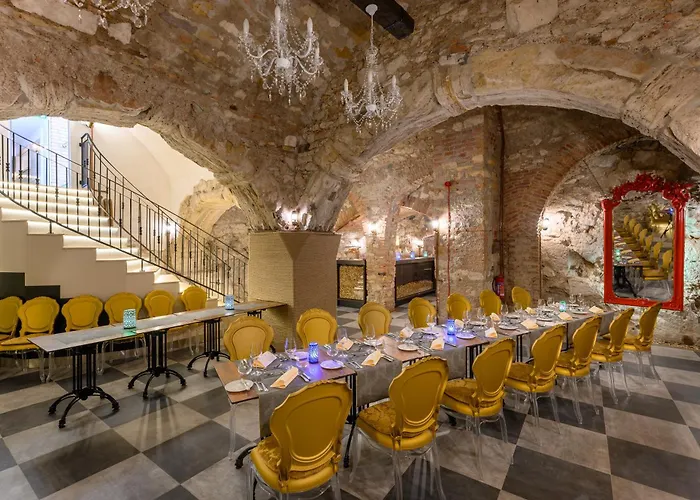 Maison Bistro & Hotel