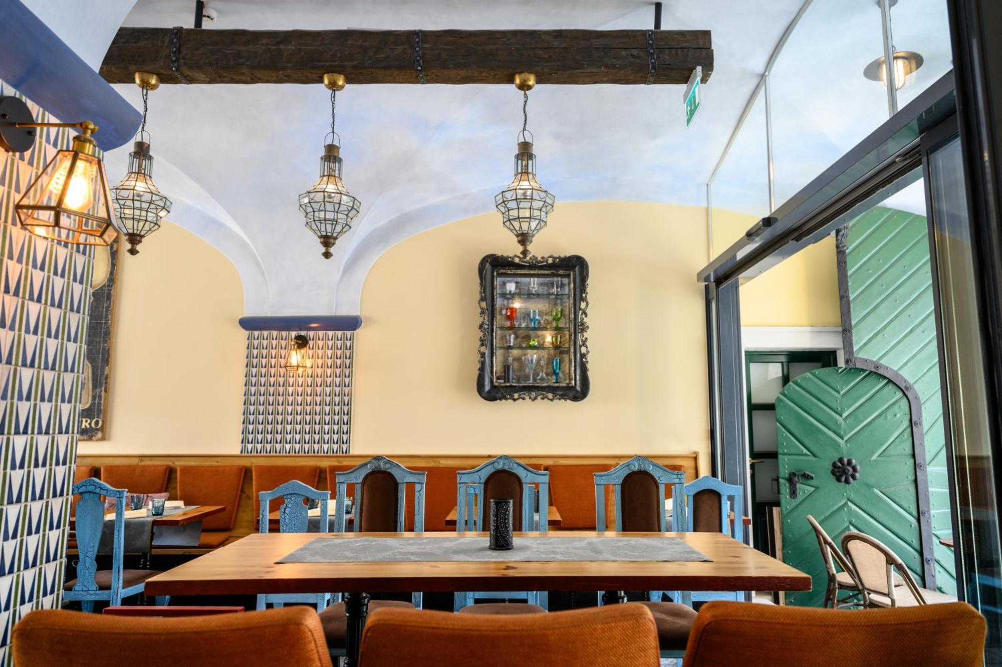 Maison Bistro & מלון
